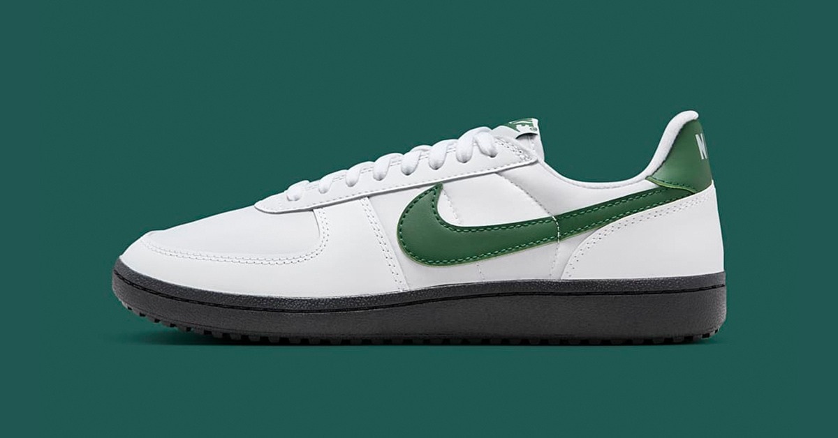 NIKE ナイキ FIELD GENERAL 82 US10 Nike Field General 82 SP White / Orange Blaze - Black